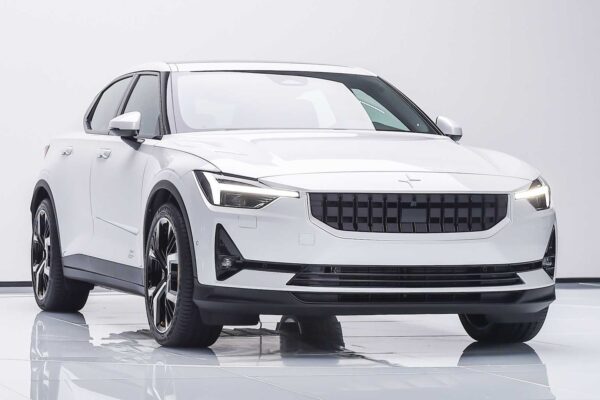 Polestar 2 отзывают из-за выключающихся агрегатов